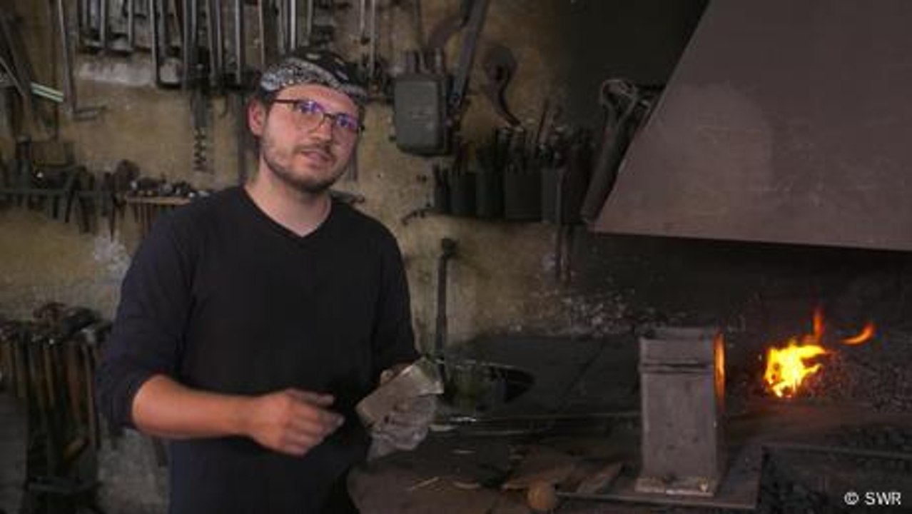 Traditional German crafts: how to forge an axe