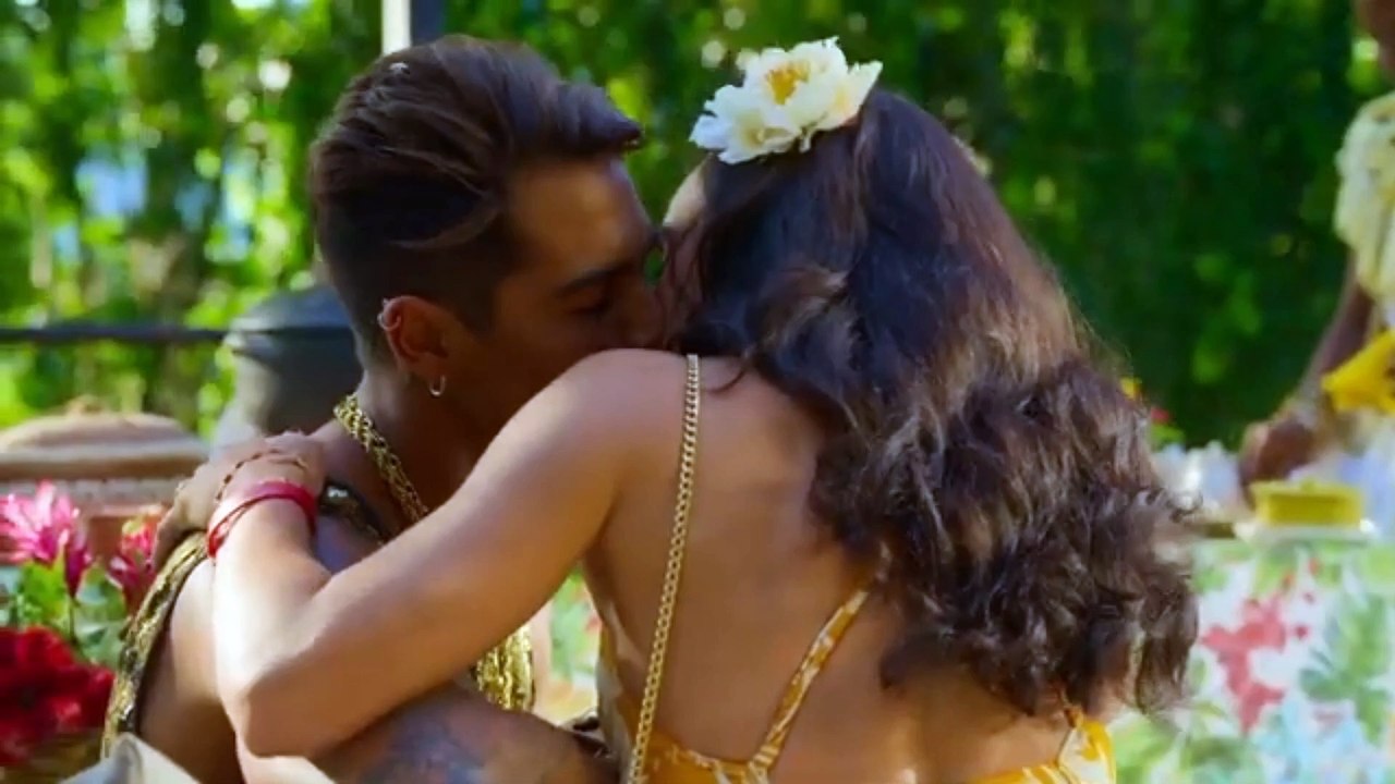 Unforgettable Romantic Moments That Ignite Passion ❤️