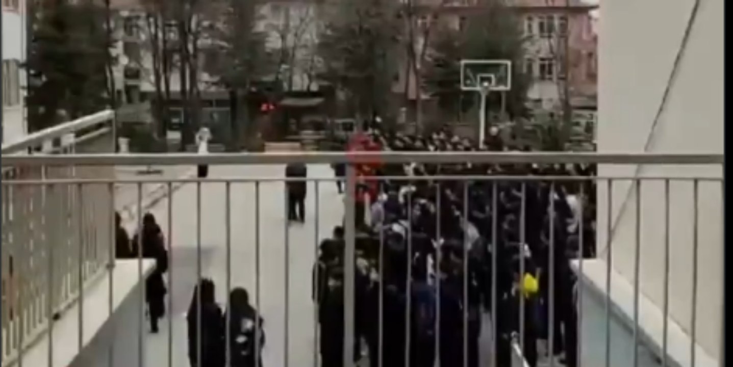 'Gençliğe Hitabe'yi okuyan öğrenciler okuldan atıldı' iddiası