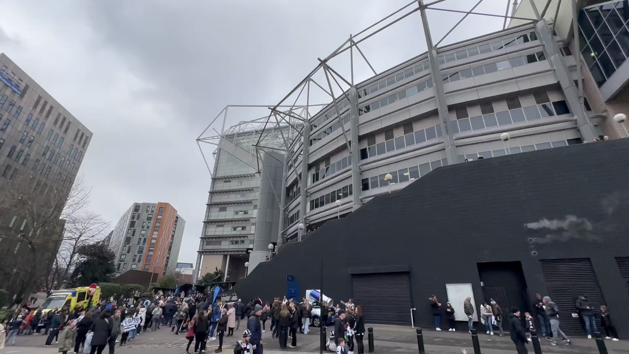 Will Emotional Celebrations Boost Newcastle's Confidence Against Brentford? ⚽