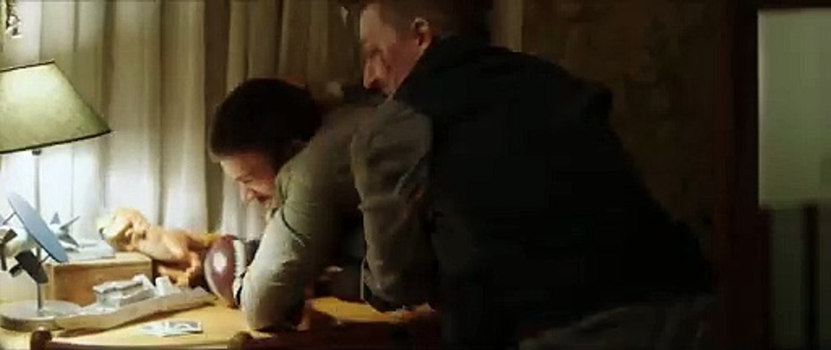 Dangerous (2021) - Bande annonce