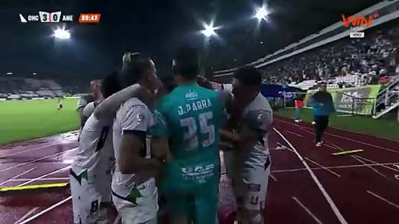 Once Caldas goleó 3-0 a América