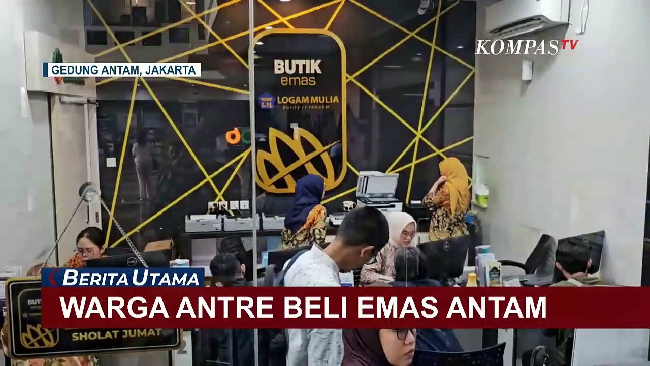 Antisipasi Gejolak Ekonomi, Warga Berburu Emas Antam