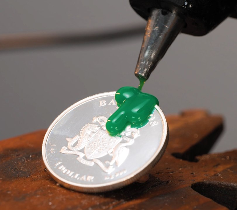 Melting and casting metal to create stunning DIY crafts!