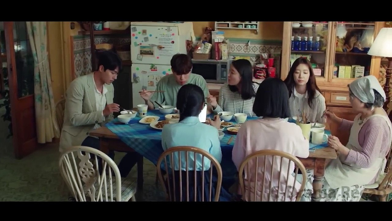 The Love Story of a Game-Addicted CEO and a Beautiful Hostel Owner