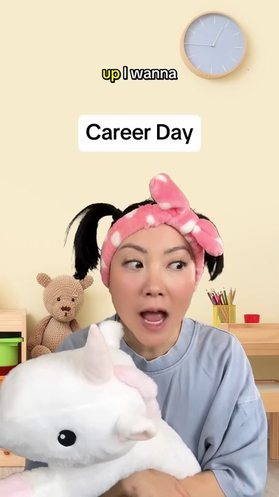 Kid’s role model is not what it seems 😂😂