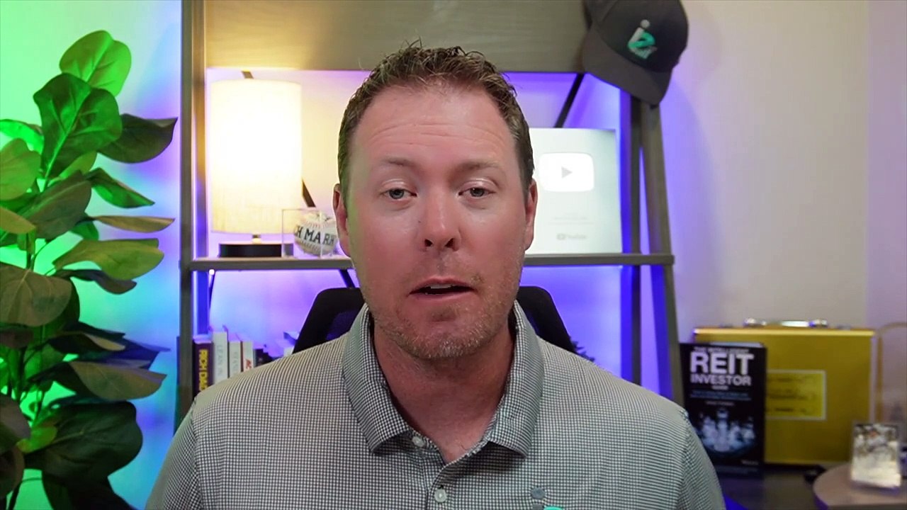 3 Growth Stocks to BUY Heavily