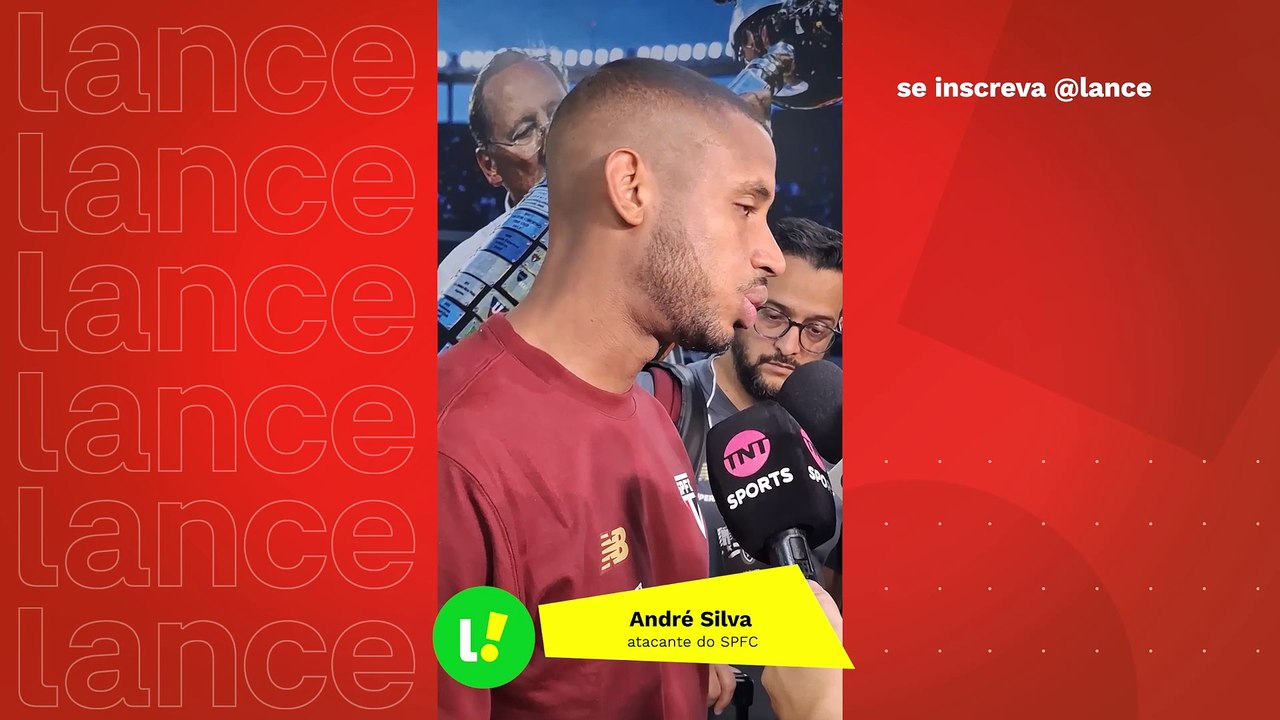 André Silva abre o jogo sobre pressão e situação de Zubeldía.