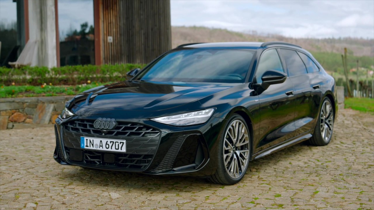The new Audi A6 Avant Exterior Design in Midnight green