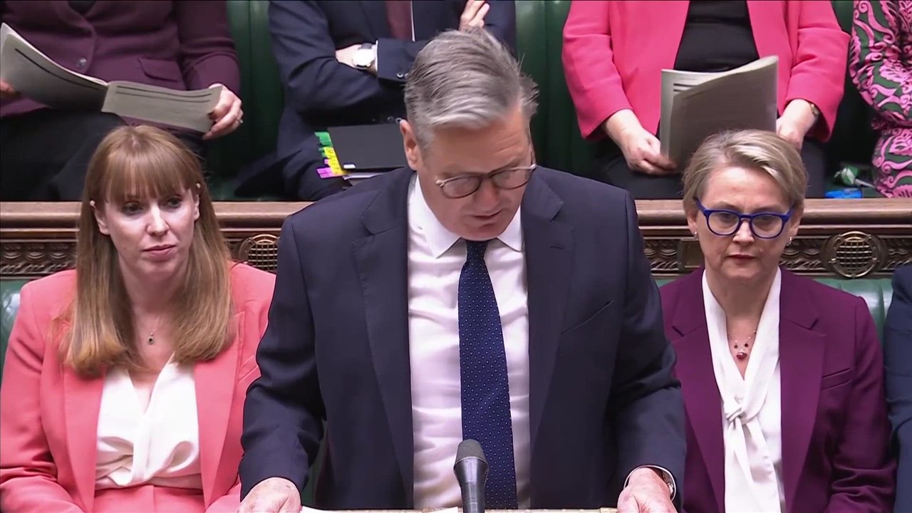 UK PM Starmer says 'time to lower the temperature' in trans debate after top court ruling