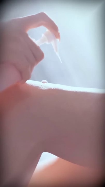 #擦边剧 《淫荡性感房东母女齐上_遇見你的那片雲》（全集）#露骨 #挑逗 #诱惑 #无下限 #擦边 #性感 #低俗 #大陸全網下架 #擦邊 #獸血沸騰短劇 #短剧 #华语影视剧 #爽剧 #超级好看的擦边剧