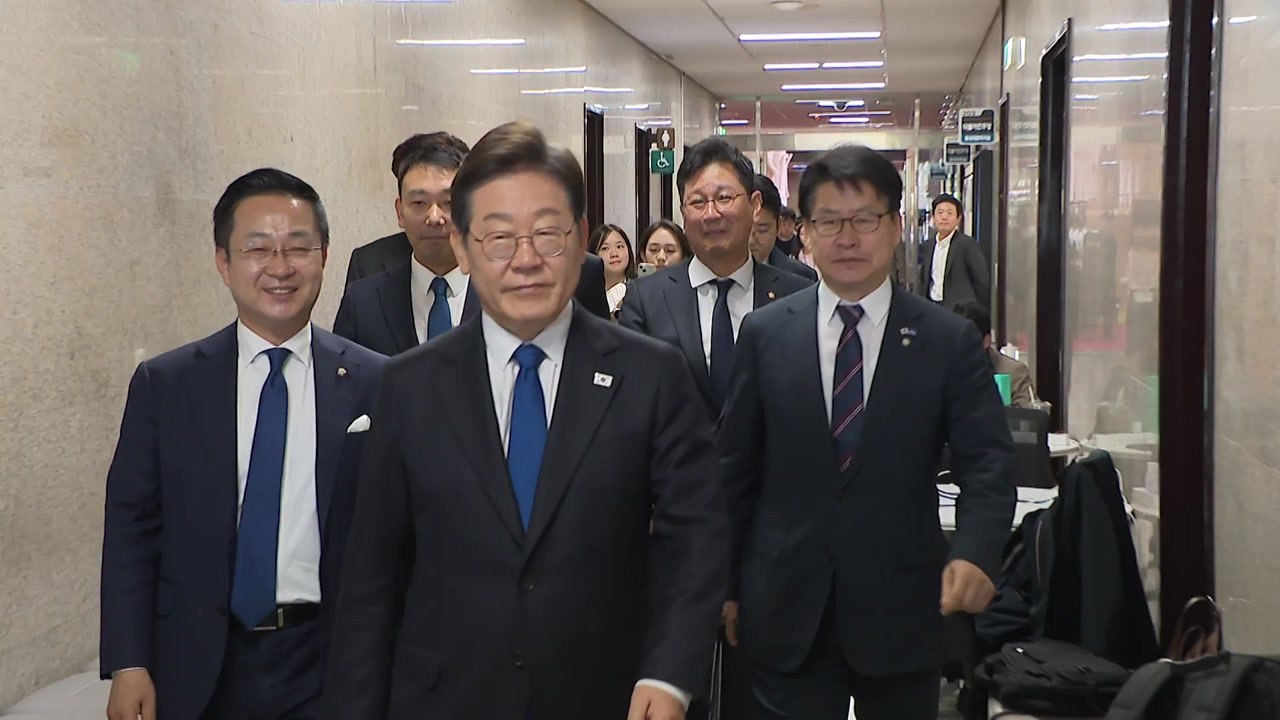 이재명 "반도체특별법 신속 제정...세계 1등 반도체 국가로" / YTN