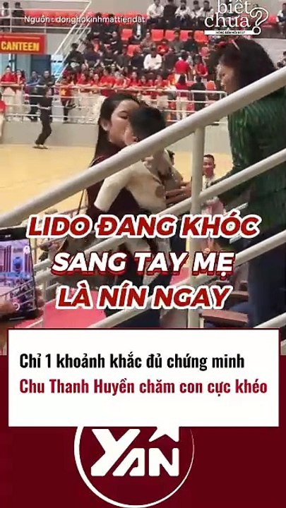 Khoảnh khắc Chu Thanh Huyền chăm con cực khéo