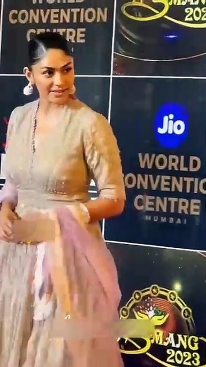 Mrunal Thakur Hot Vertical Edit | Grace Meets Glamour in Stunning Moments