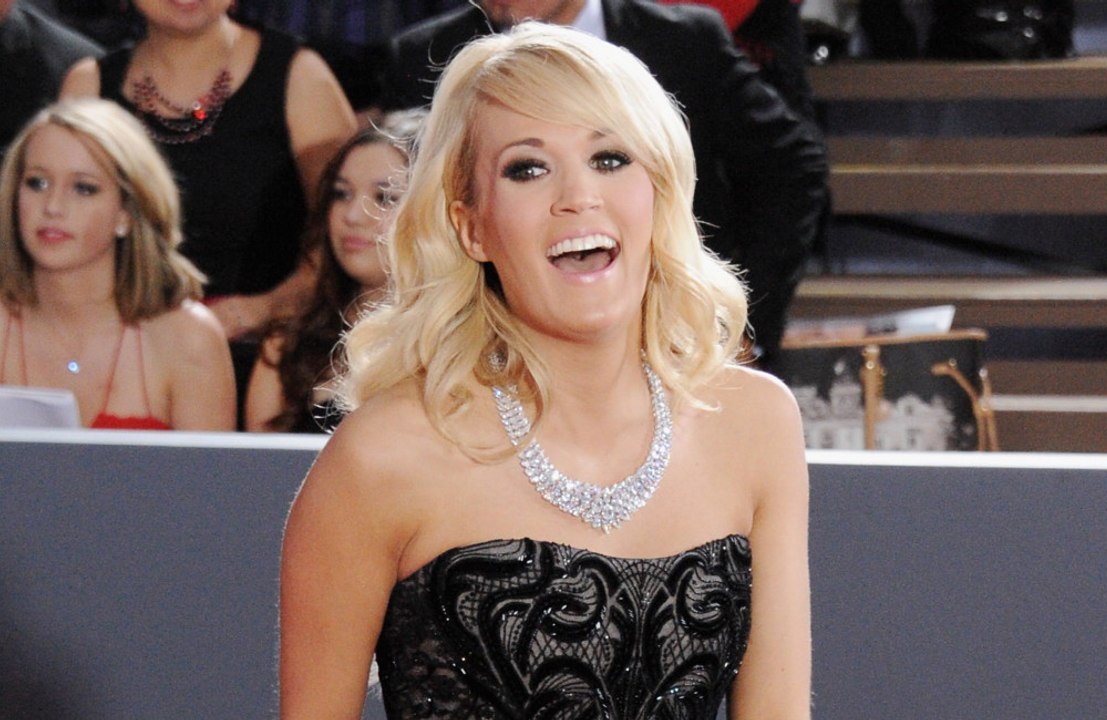 Carrie Underwood thinks social media is 'not the real world'
