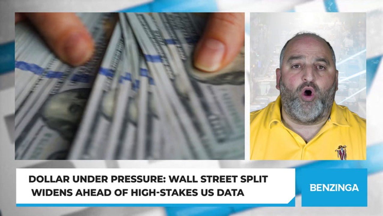 Dollar Under Pressure: Wall Street Split Widens Ahead Of High-Stakes US Data