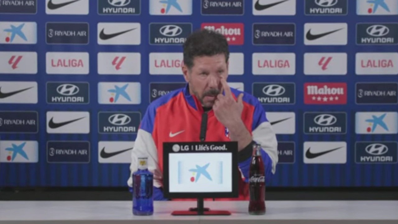 El momentazo de Simeone en rueda de prensa con la pregunta que le hacen sobre Álex Baena
