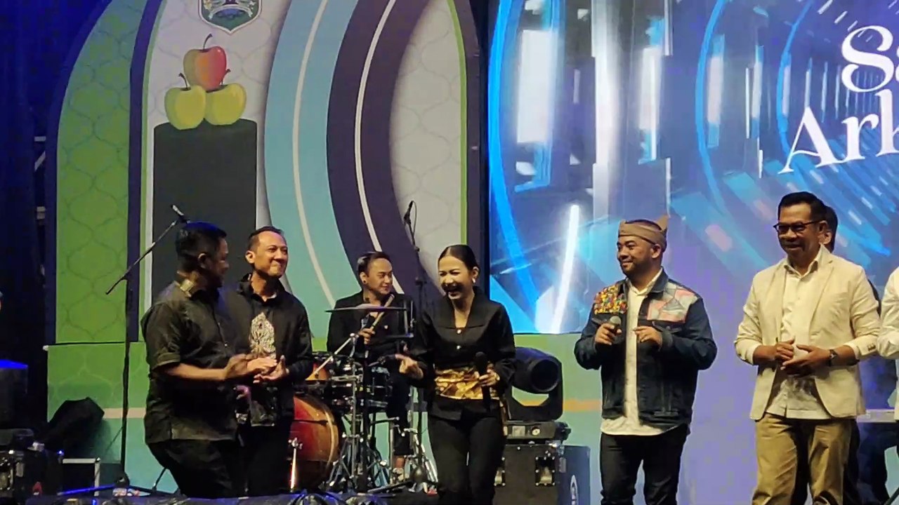 SASYA ARKHISNA -TAMBAL BAN - HIT SONG 2025