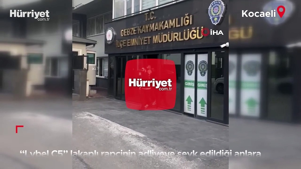 "Lvbel C5" lakaplı rapçinin adliyeye sevk edildiği anlara ait görüntüler ortaya çıktı
