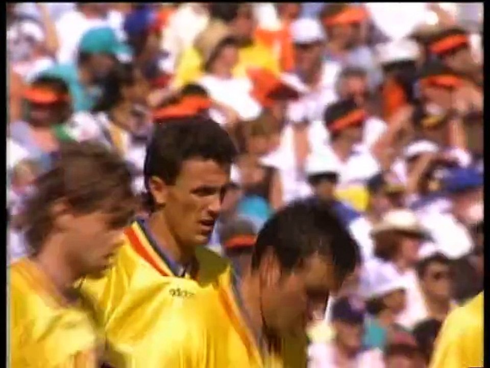 1994 FIFA World Cup: Romania vs Colombia Highlights from Los Angeles 🇺🇸