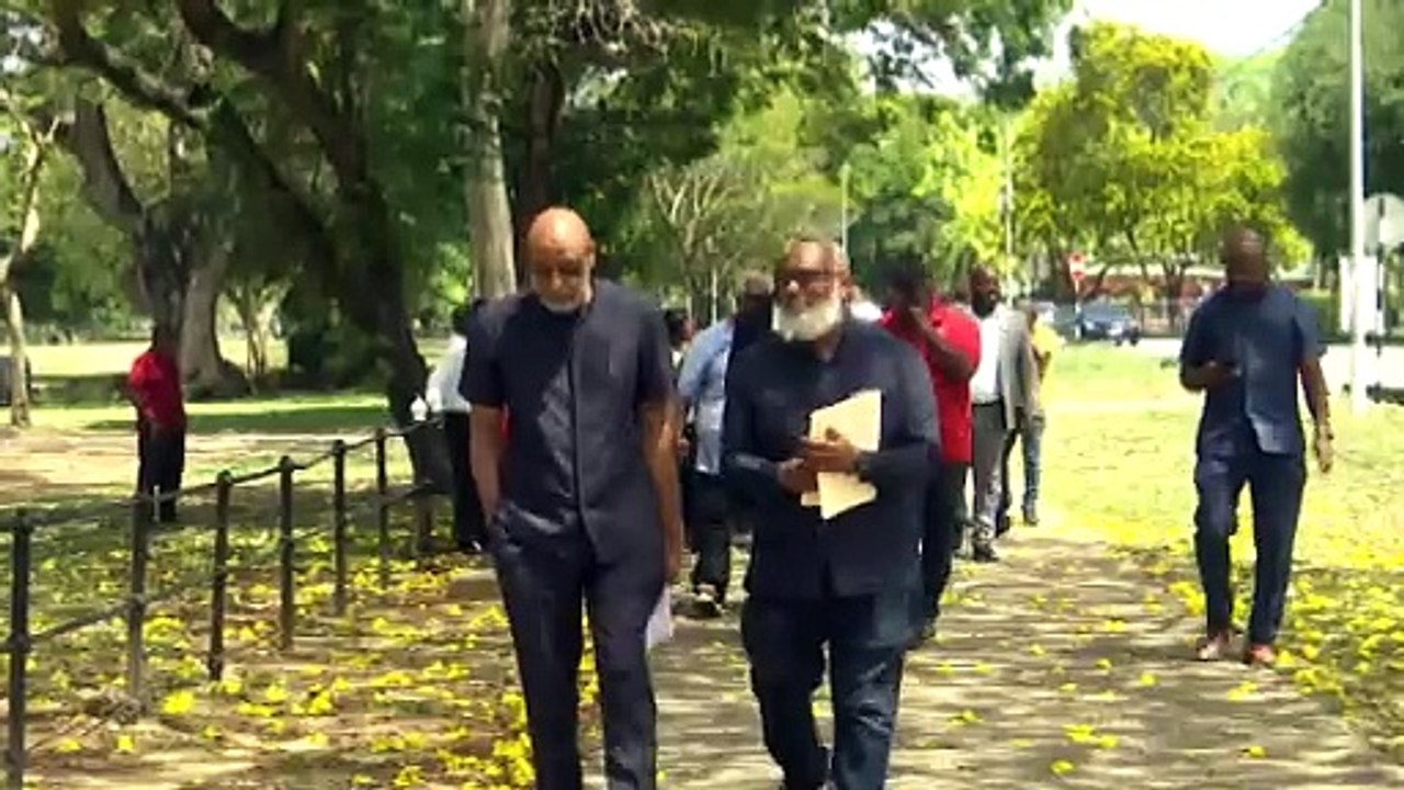 LARRY ACHONG MUST GO SAYS TRADE UNION