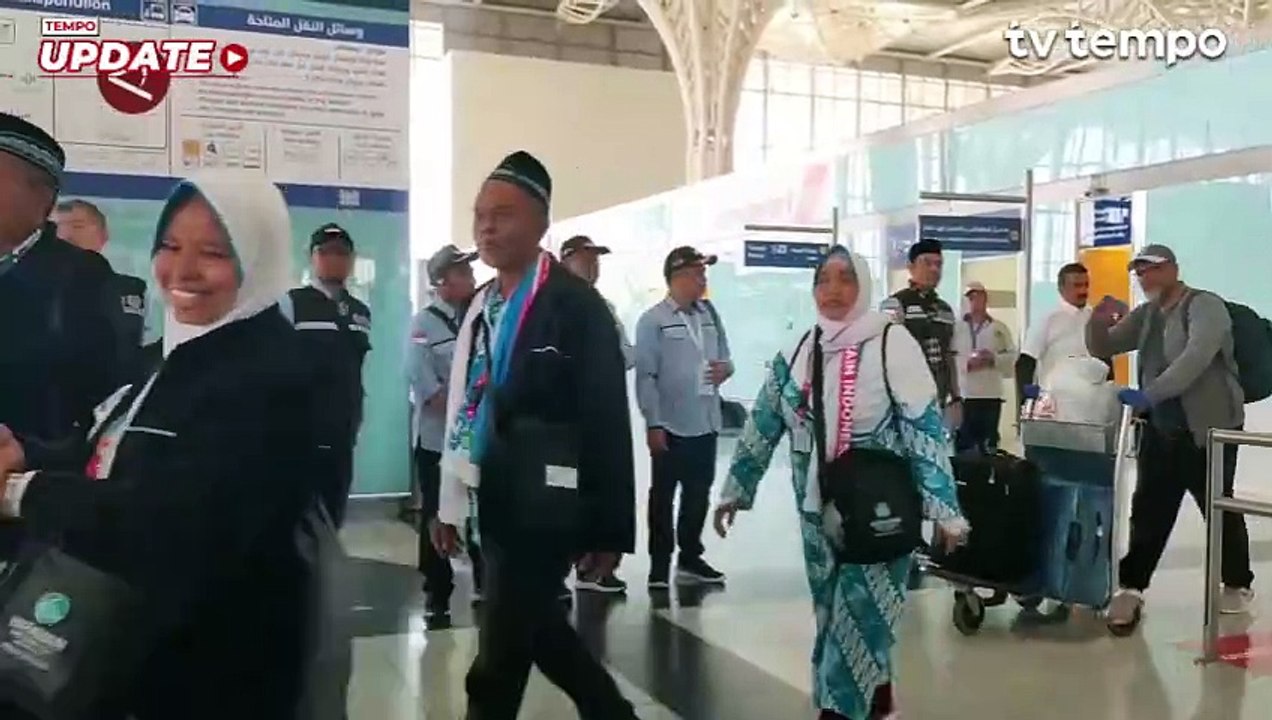 Jemaah Haji Khusus Tiba di Madinah, Apa Bedanya dengan Haji Reguler