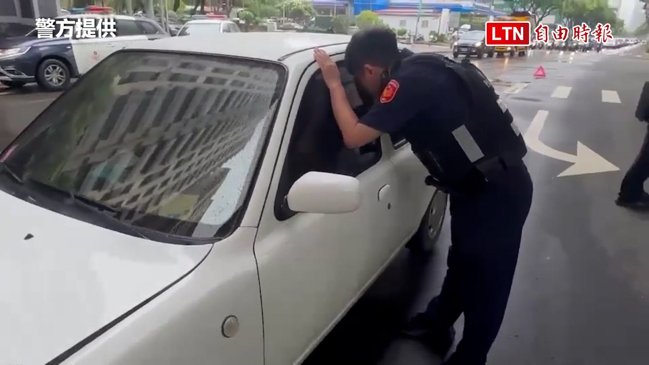 台中少年偷開車母報案求助 警尋獲驚見車禍「崩潰鎖車內」（警方提供）