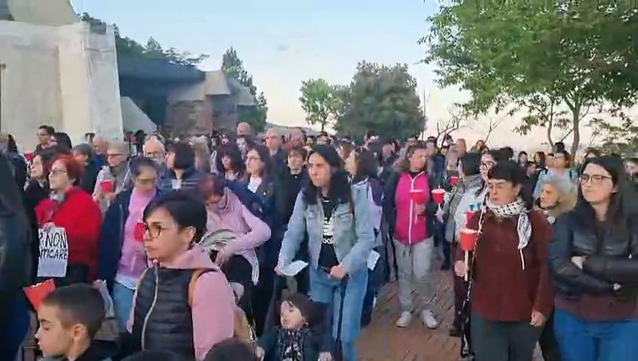 Pattada, la fiaccolata per Marco Mameli