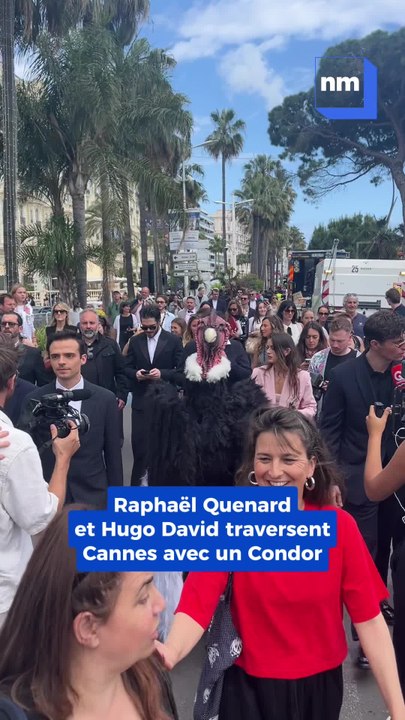Raphaël Quenard et Hugo David traversent la croisette avec un condor