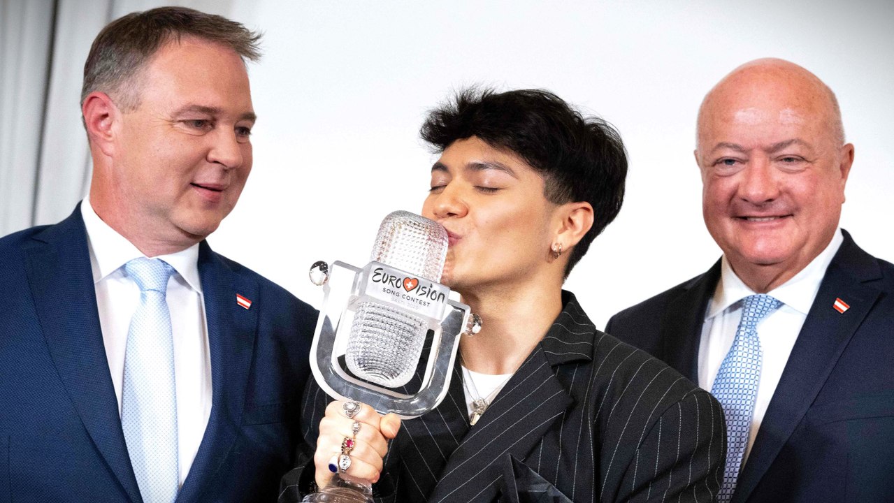 Bundesregierung ehrt ESC-Sieger JJ