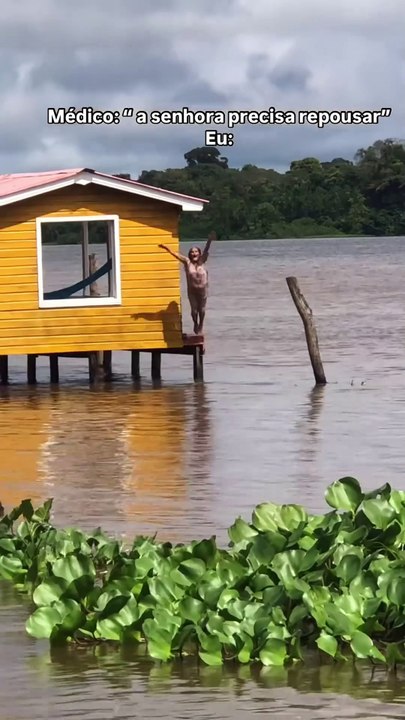 Viralizou Idosa de 81 anos pulando do trapiche direto no rio