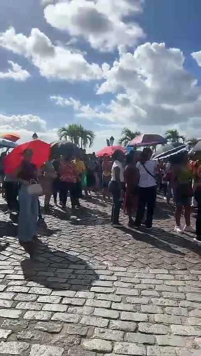 Professores fazem nova manifestação contra Bruno Reis: "Prefeito caloteiro, queremos o dinheiro"