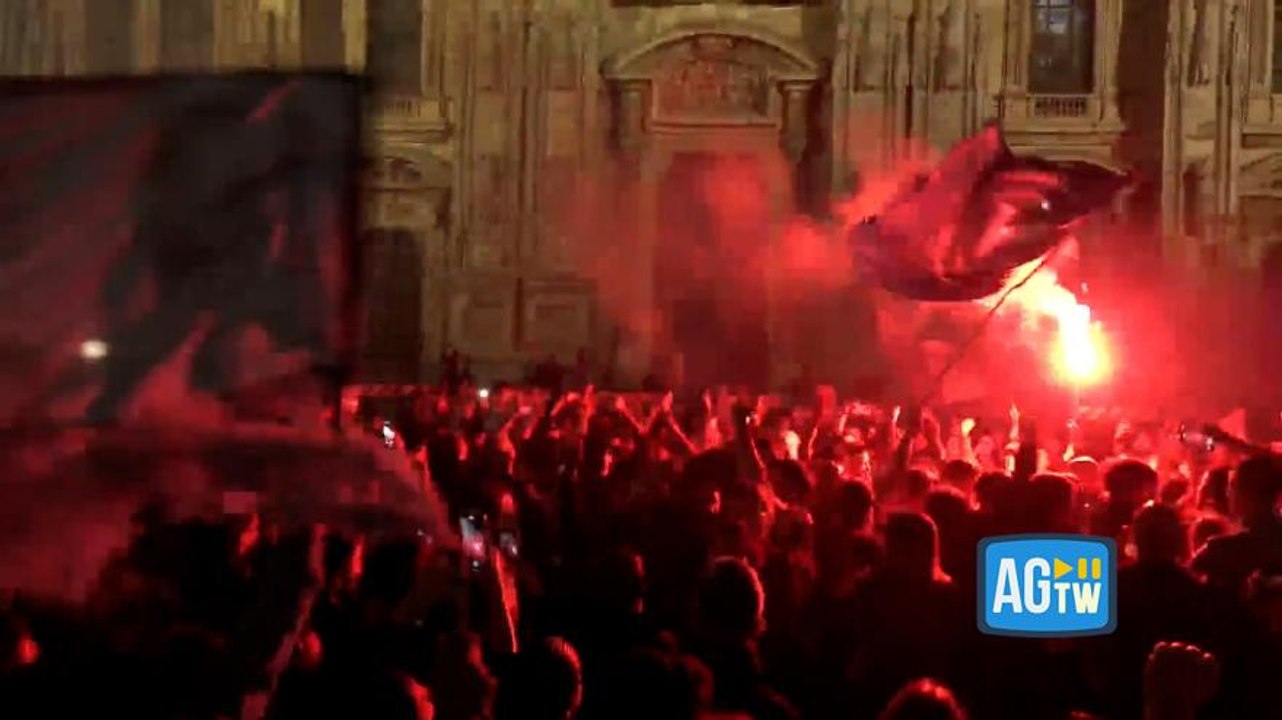 Scudetto Napoli, festa anche in piazza Duomo a Milano