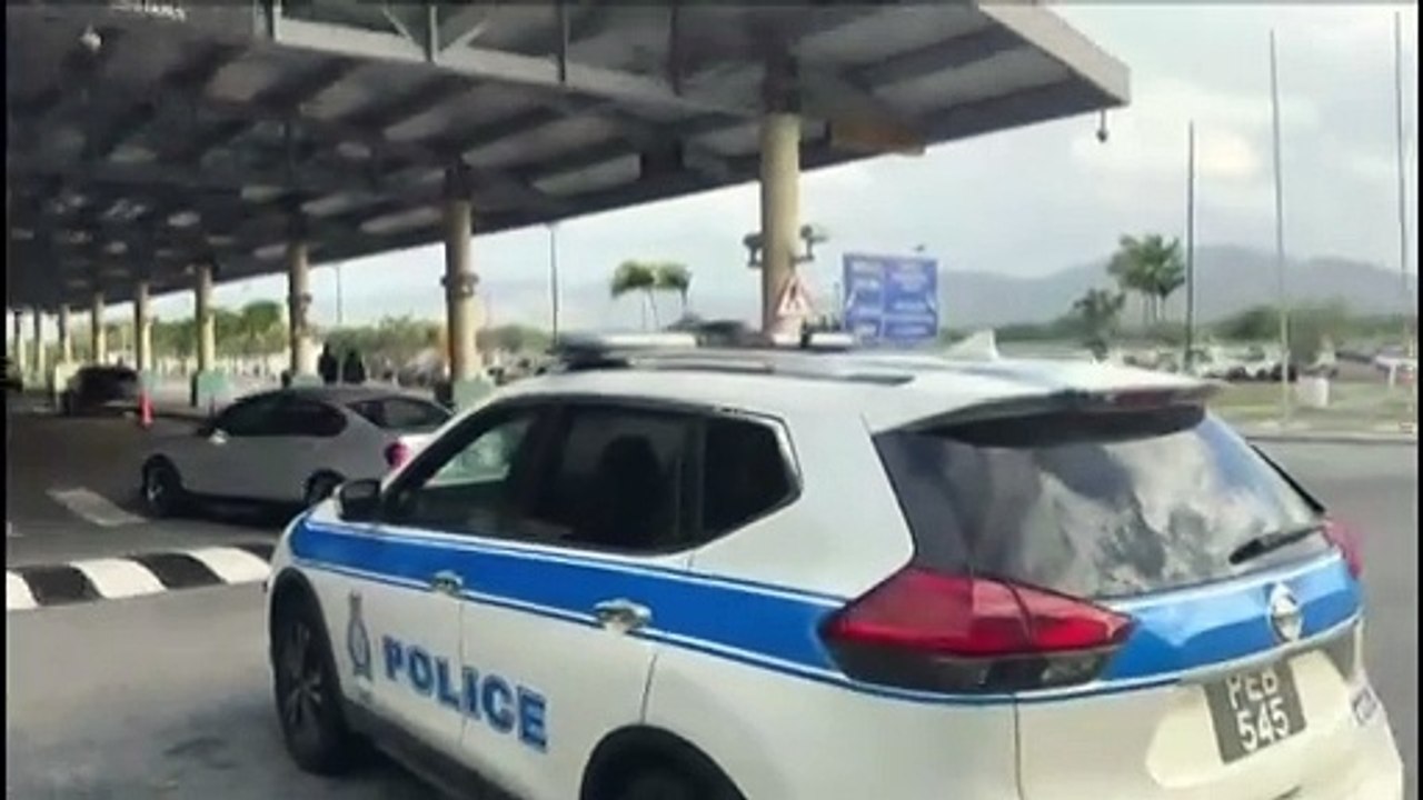 DEFENCE MINISTER ON DEPORTEES