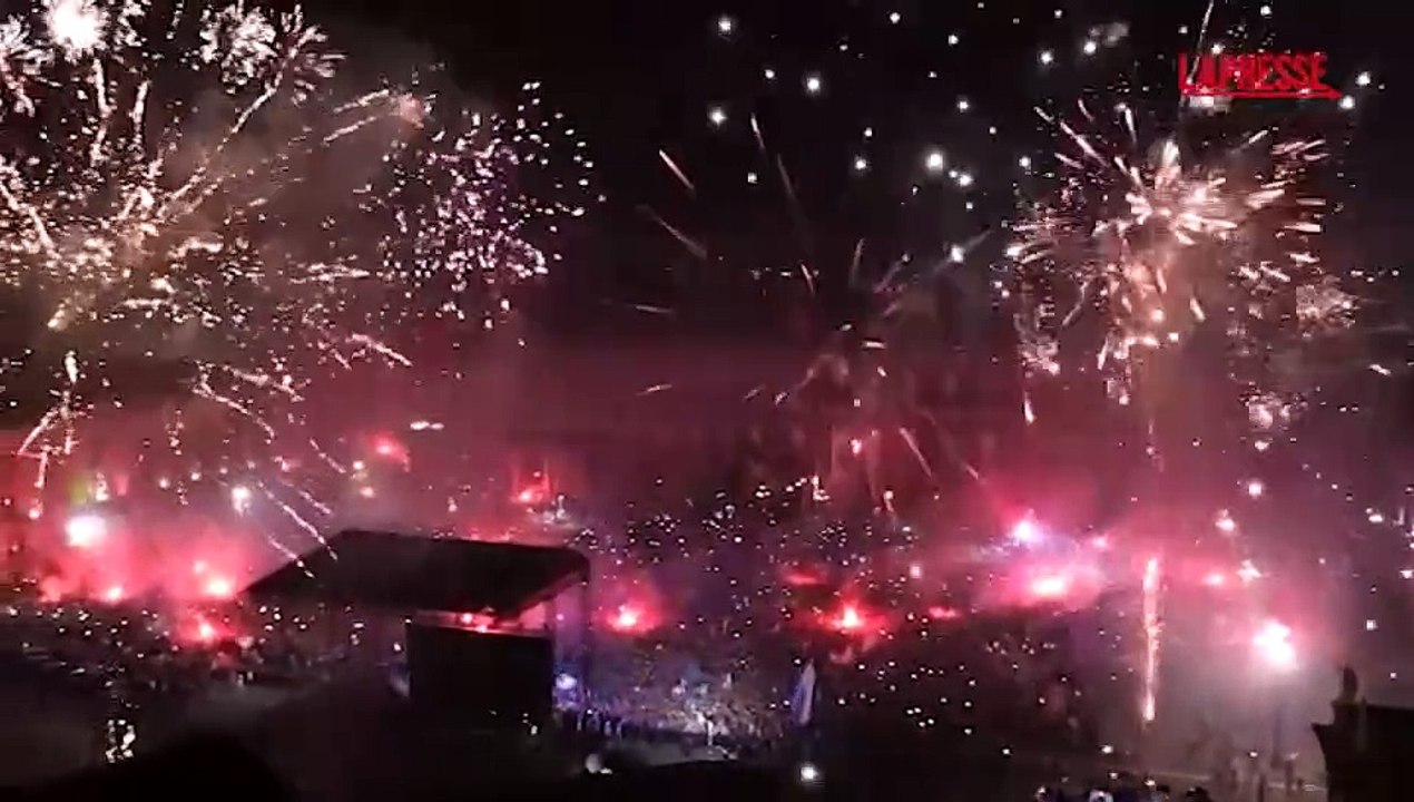 Scudetto Napoli, piazza del Plebiscito esplode al fischio finale
