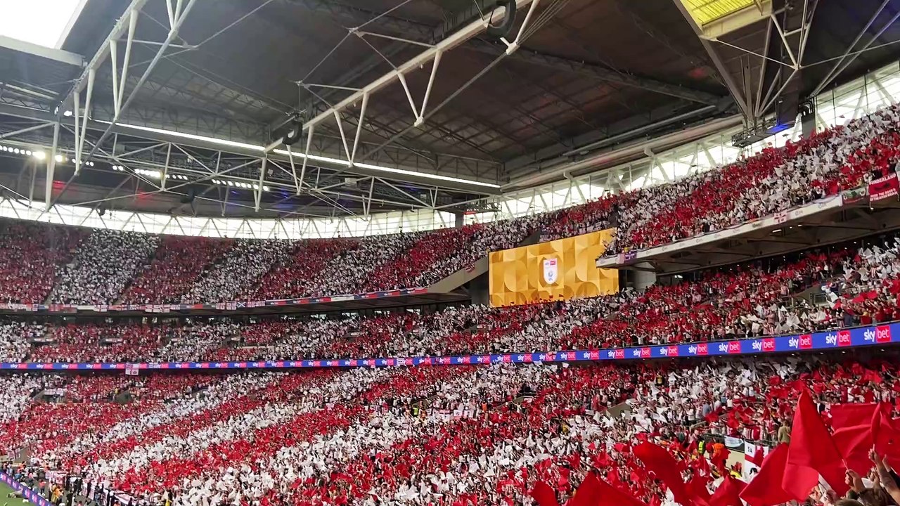 Sunderland fans flag display at Wembley