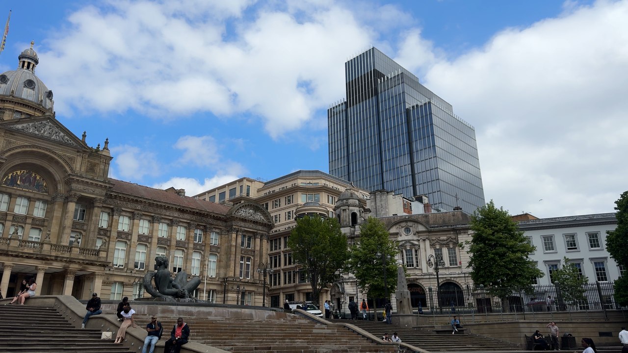 Unite challenges court order amid Birmingham bin strike