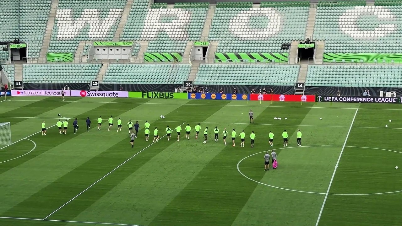 Lo Celso se prueba en el entrenamiento oficial del Betis en Breslavia