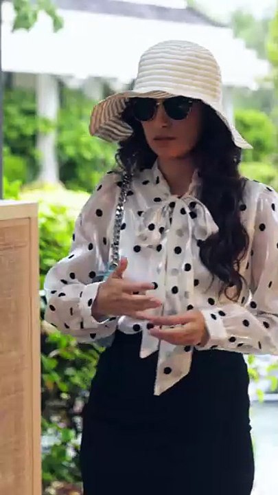 A boy fel in love with beautiful girl in swimming pool ll billionaire movie