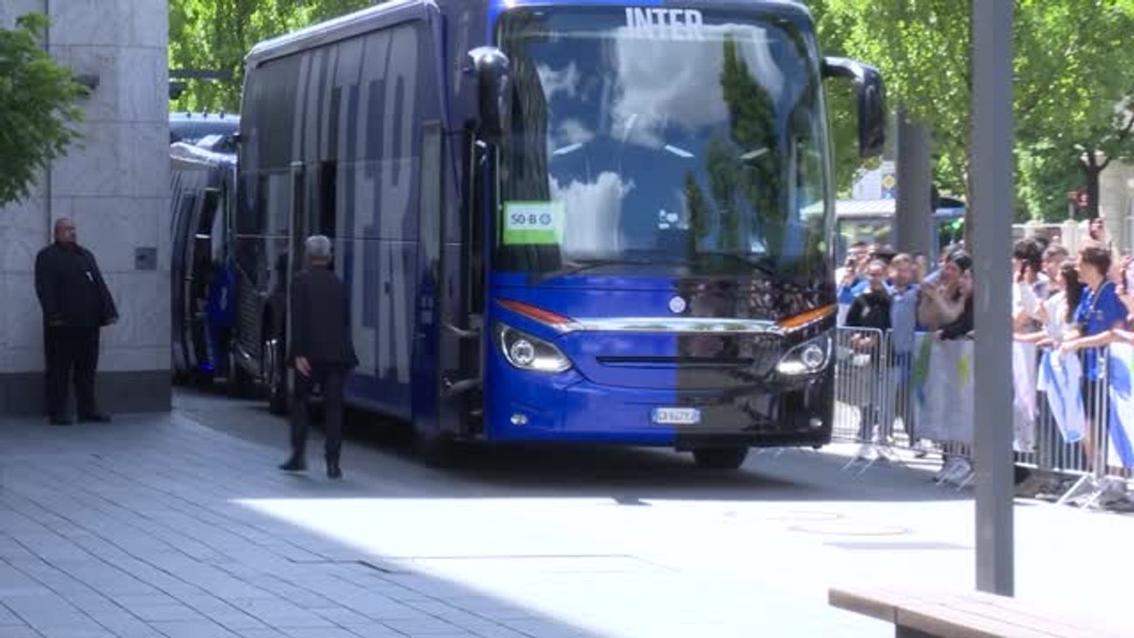 Inter - Les Nerazzurri accueillis par leurs supporters à Munich !