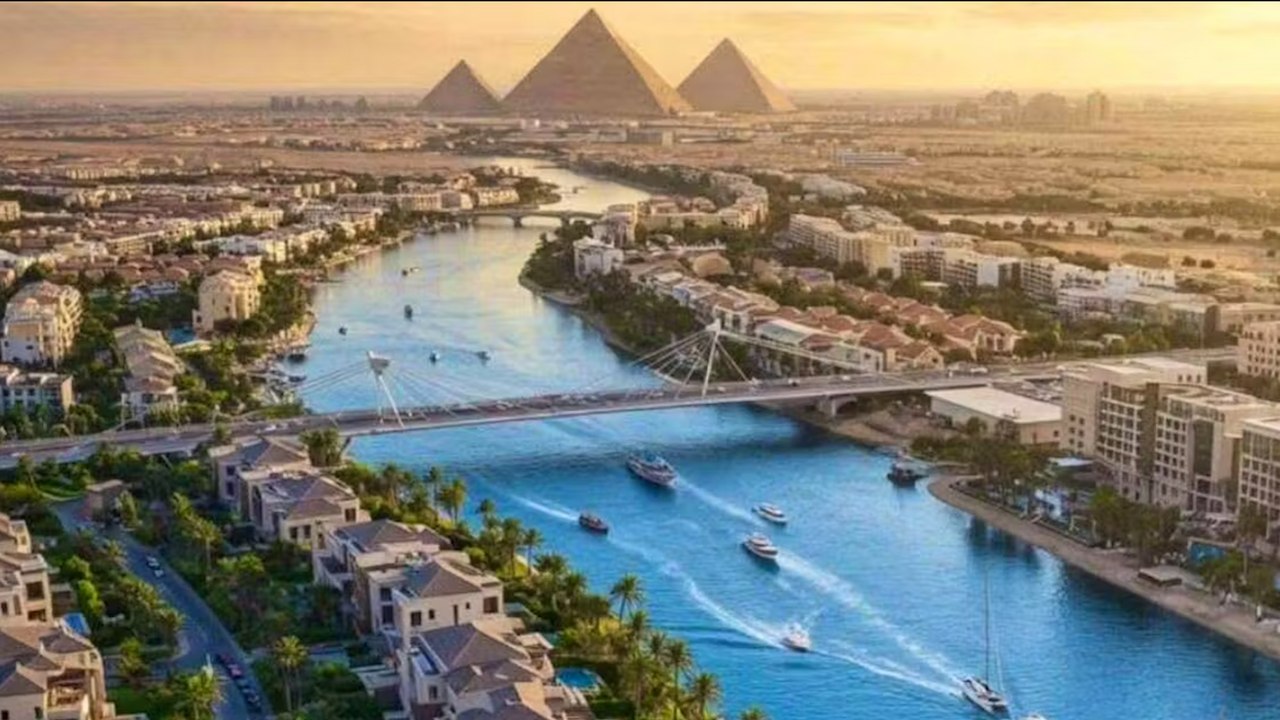L'Égypte construit une ville de luxe au pied des pyramides