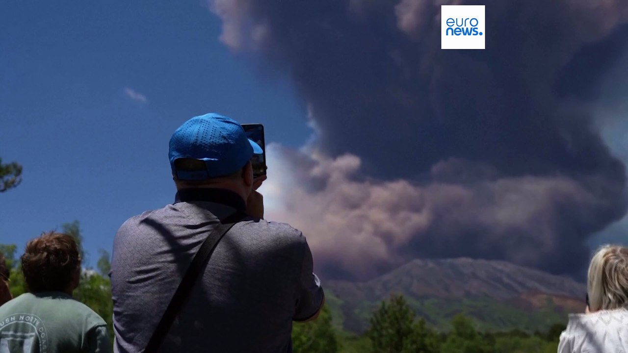 На Сицилии произошло мощное извержение вулкана Этна