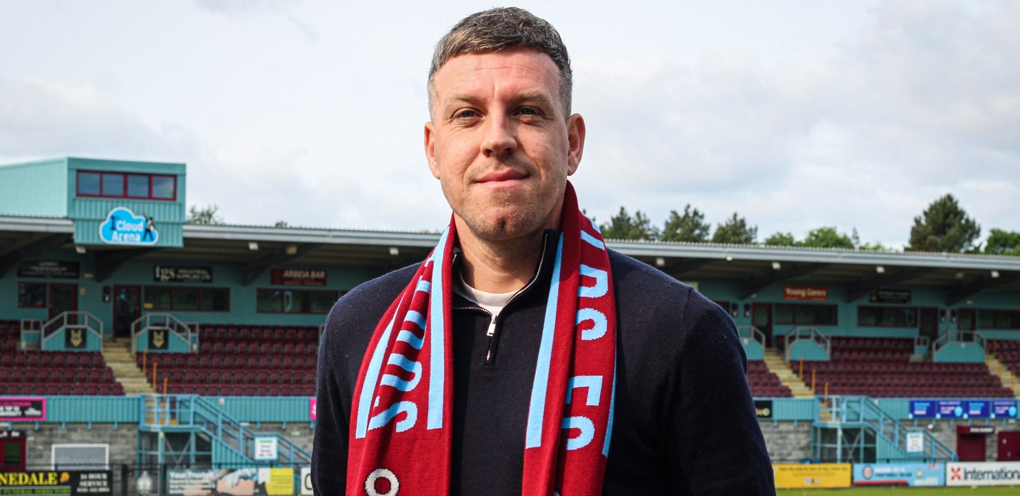 South Shields have named former Gateshead manager Carl Magnay as their new assistant manager.