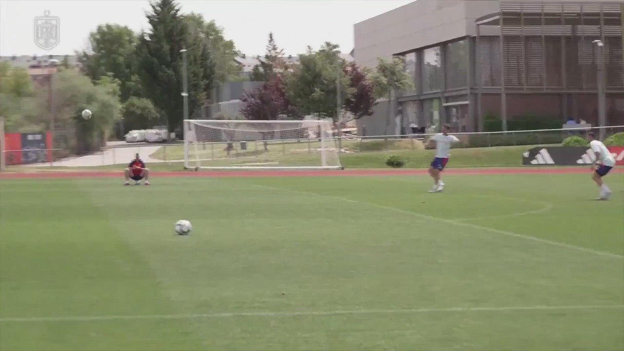 El ONCE INICIAL de la SELECCIÓN ESPAÑOLA para el PARTIDO ante FRANCIA