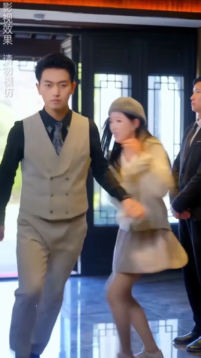 ENG SUB Tycoon Falls in Love with Cinderella after Discovering that She was His savior