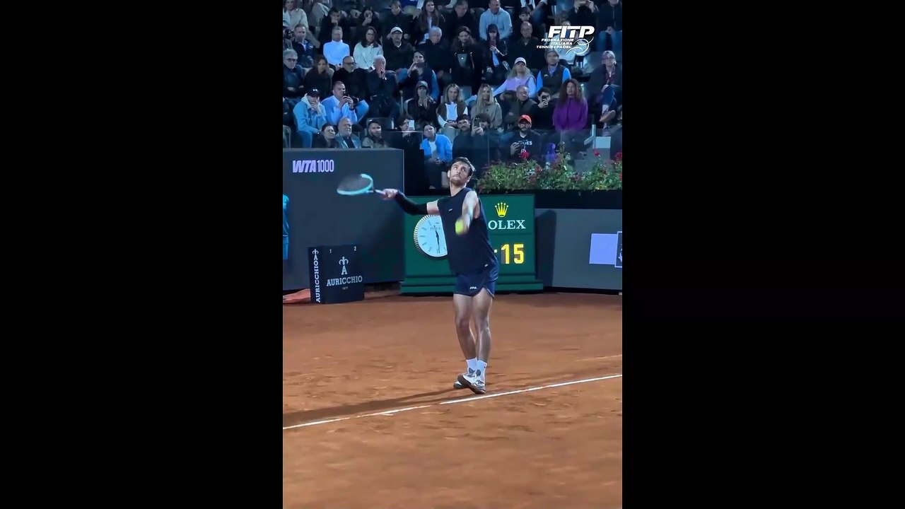 Musetti contro Alcaraz a Roland Garros: "L'eleganza all'italiana"