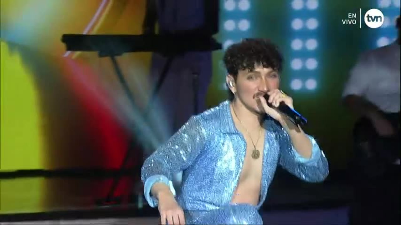 Kabliz sacó su mejor inglés para convertirse en Benson Boone en el segundo show