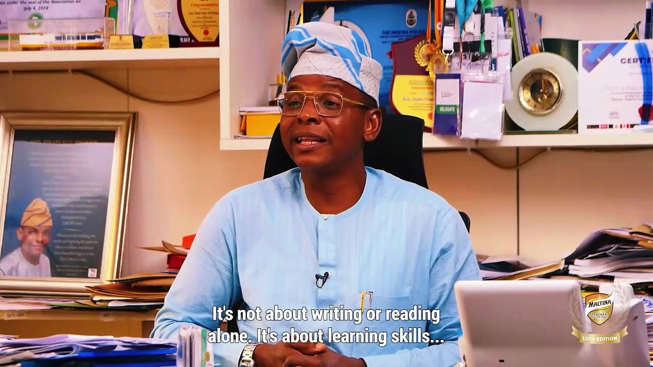 TWTH: Uncovering Hidden Stories in a Captivating TV Documentary Series 🎥