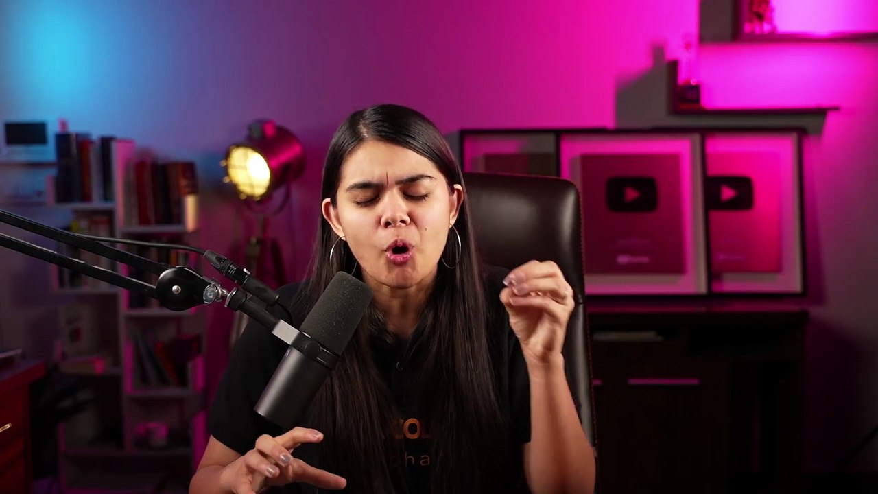 02. What Is the Internet? A Simple Explanation 🌐