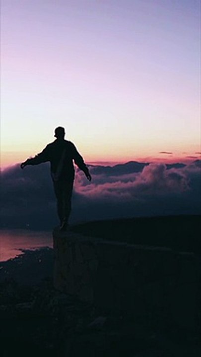 Vertical Slow Motion Magic: Mesmerizing Moments Captured in Stunning Detail!